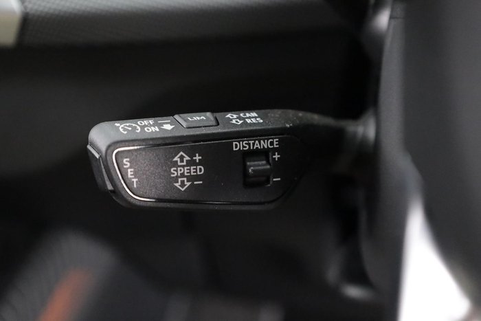 2023 Audi Q2 40 TFSI S line