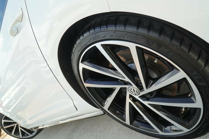 2019 Volkswagen Golf R