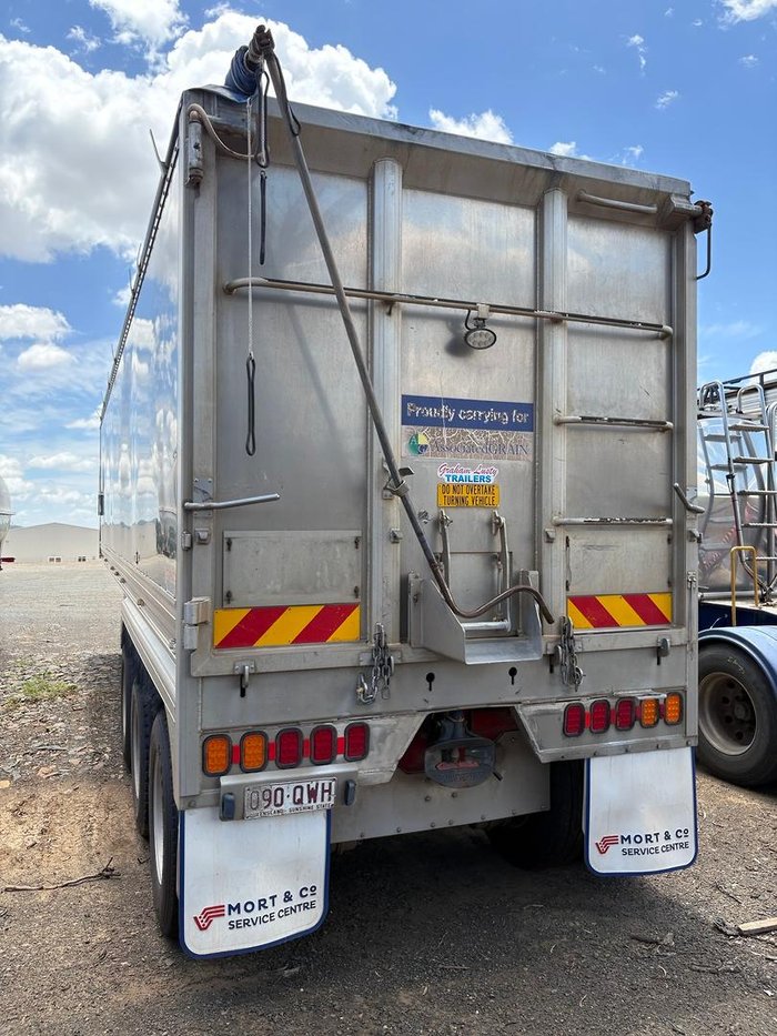 2013 GLT Aluminium Grain Tipper
