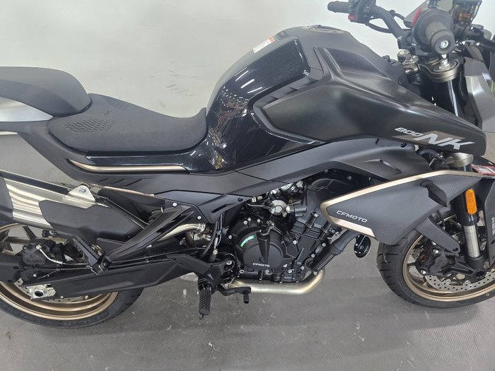 2024 CFMOTO 2024 Cf Moto 800cc 800NK Black