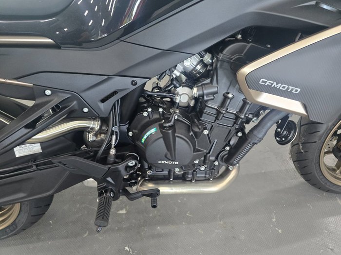 2024 CFMOTO 2024 Cf Moto 800cc 800NK Black