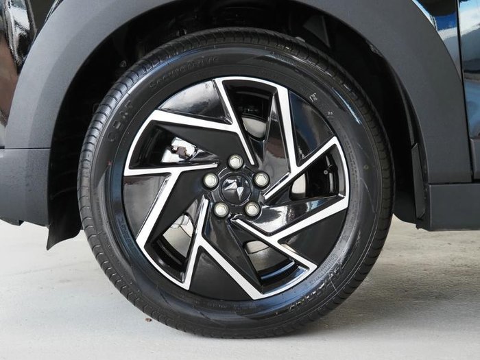 2025 Mahindra XUV3XO AX7L