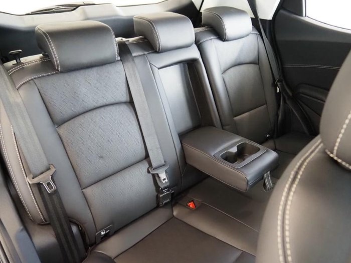 2025 Mahindra XUV3XO AX7L