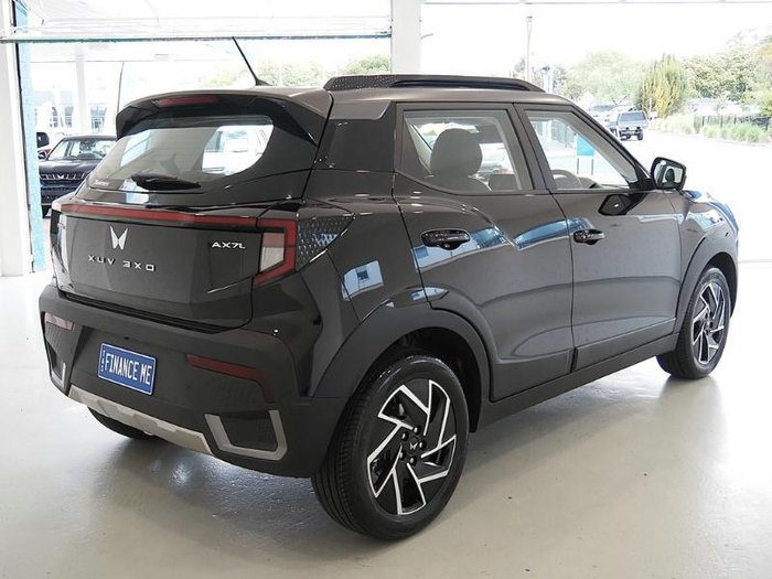 2025 Mahindra XUV3XO AX7L