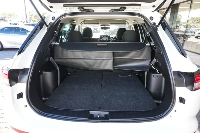 2022 Mitsubishi Outlander LS