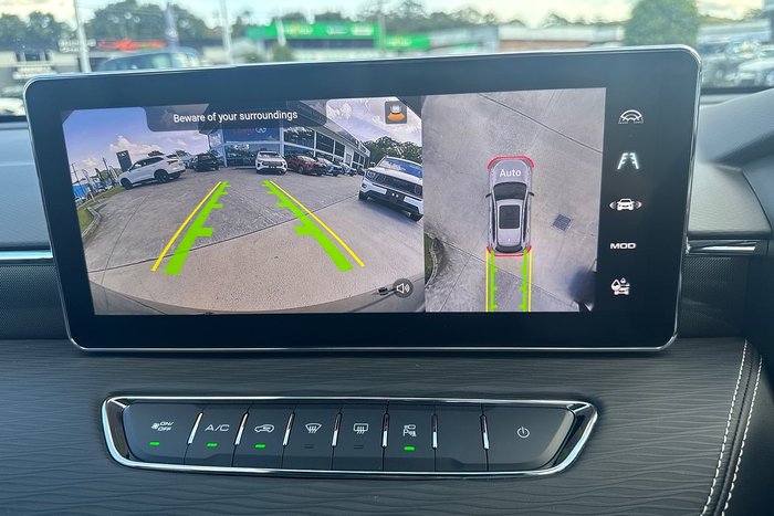 2025 GWM Haval Jolion Lux Hybrid A02 Golden Black (8T01)