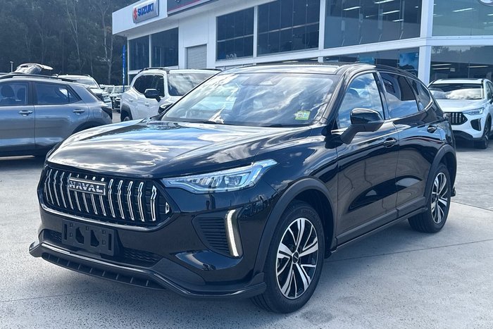 2025 GWM Haval Jolion Lux Hybrid A02 Golden Black (8T01)