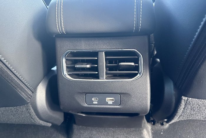 2025 GWM Haval Jolion Lux Hybrid A02 Golden Black (8T01)