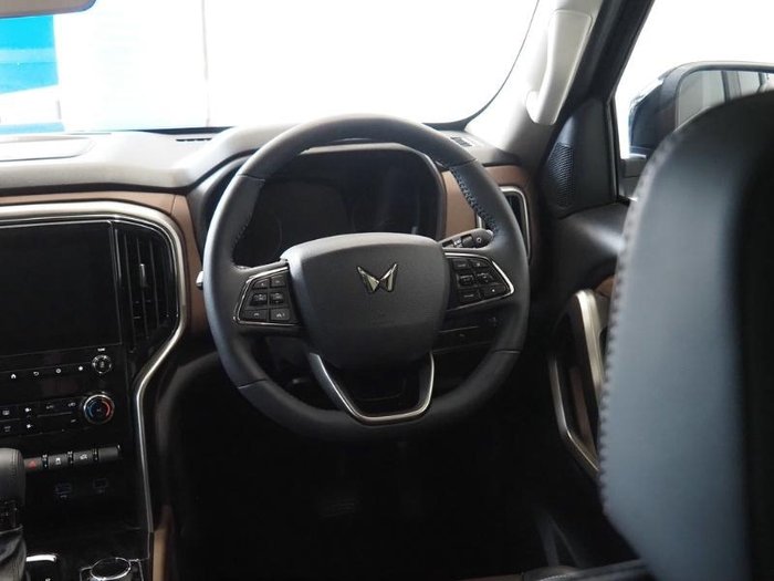 2025 Mahindra Scorpio Z8L+