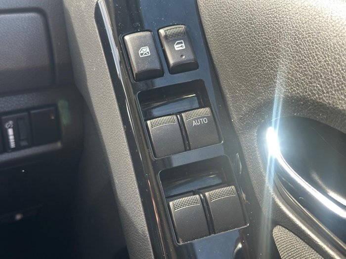 2019 Isuzu MU-X LS-M