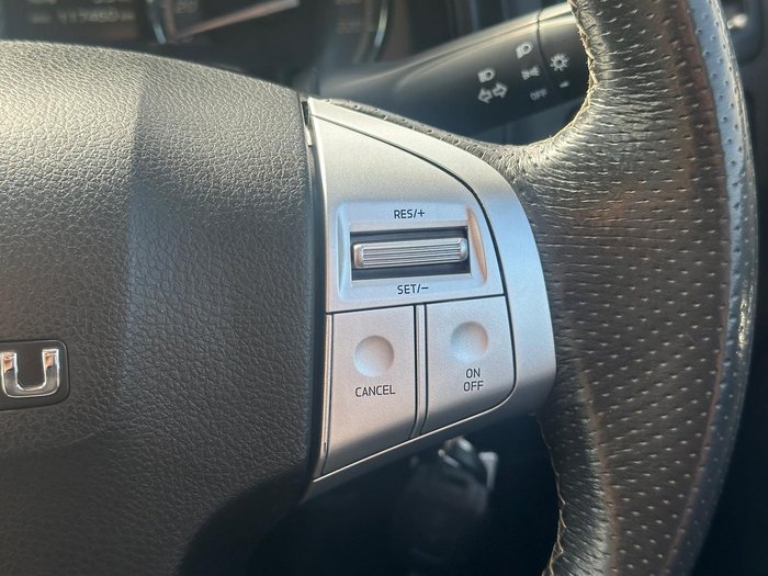 2019 Isuzu MU-X LS-M