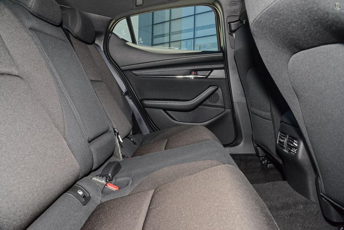 2021 Mazda 3 G25 Evolve