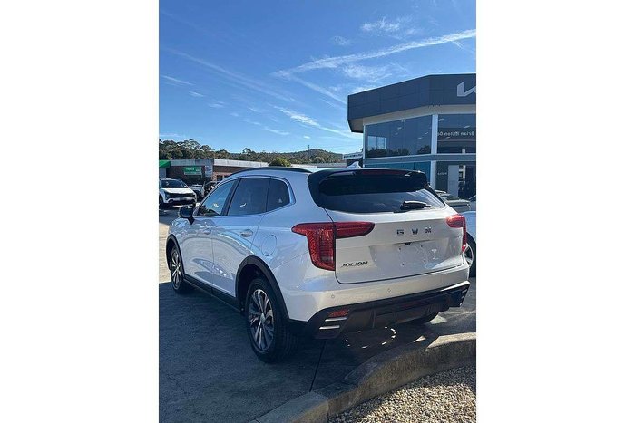 2025 GWM Haval Jolion Lux A01 Hamilton White (9C01)