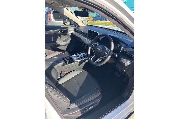 2025 GWM Haval Jolion Lux A01 Hamilton White (9C01)
