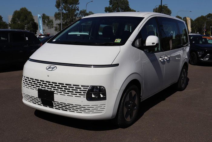 2025 Hyundai STARIA