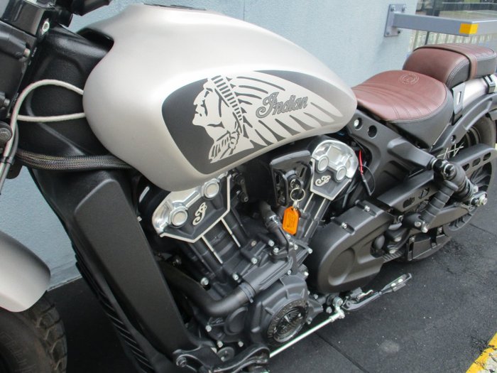 2022 INDIAN SCOUT BOBBER TWENTY SILVER