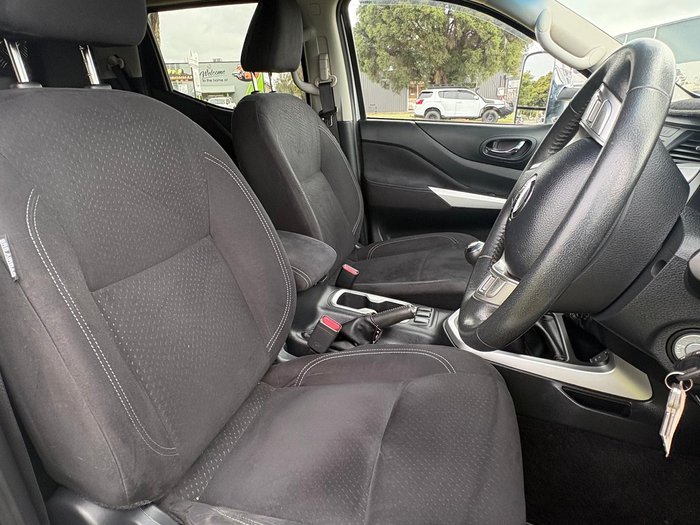 2016 Nissan Navara ST