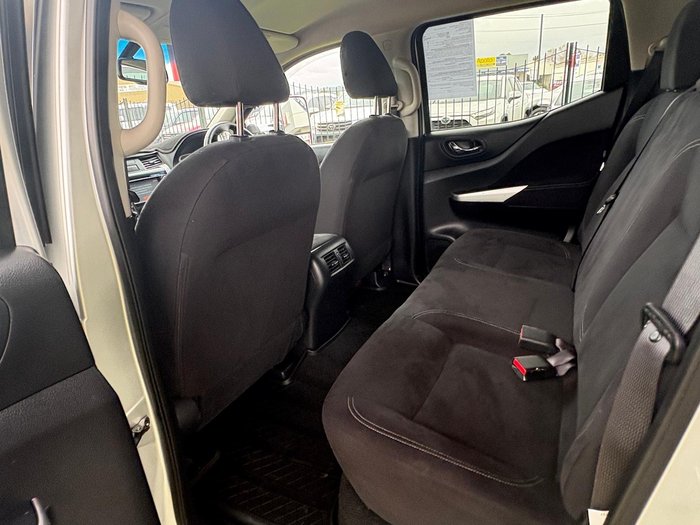 2016 Nissan Navara ST