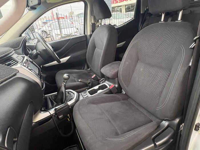 2016 Nissan Navara ST