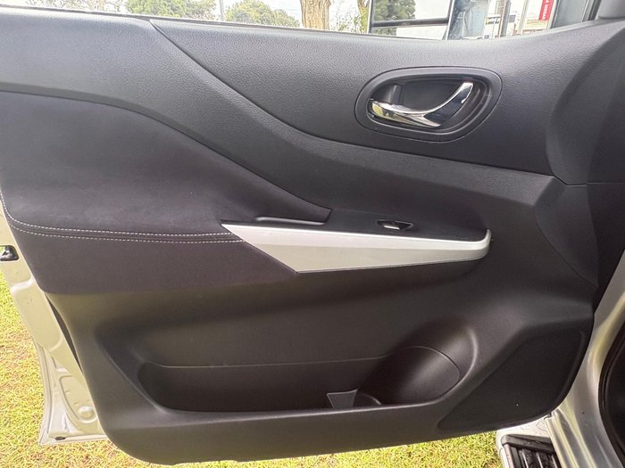 2016 Nissan Navara ST