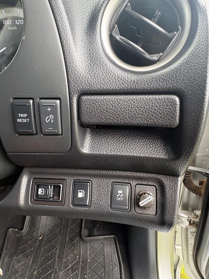 2016 Nissan Navara ST