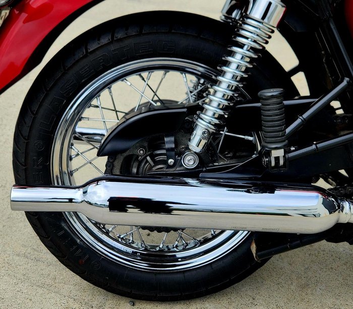 2013 Triumph Bonneville T100 (865cc) Bonneville Red