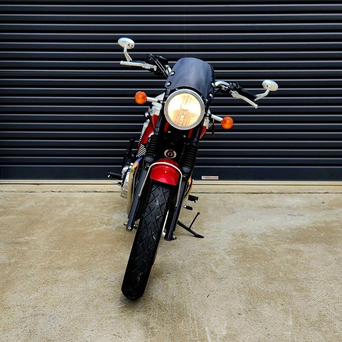 2013 Triumph Bonneville T100 (865cc) Bonneville Red