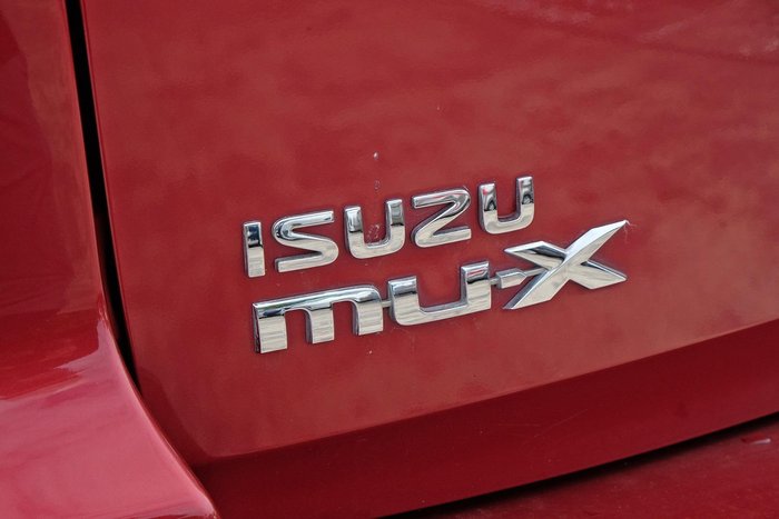2018 Isuzu MU-X LS-T
