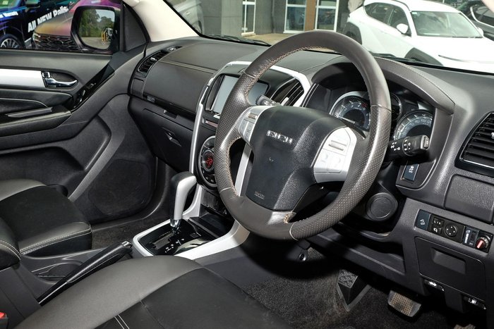 2018 Isuzu MU-X LS-T