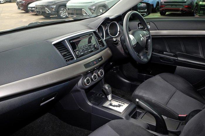 2014 Mitsubishi Lancer ES