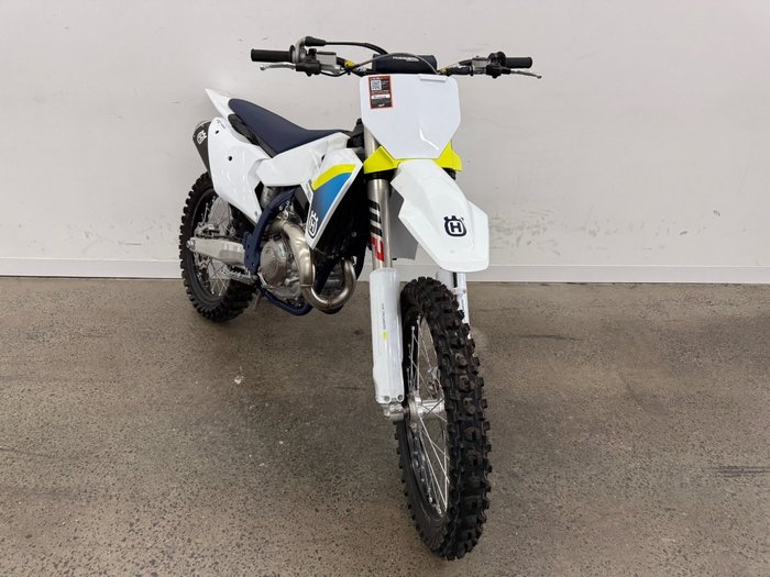 2025 Husqvarna 2025 Husqvarna 450CC FC 450 White