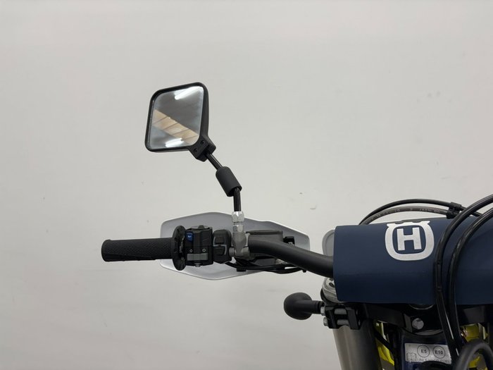 2024 Husqvarna TE150i White