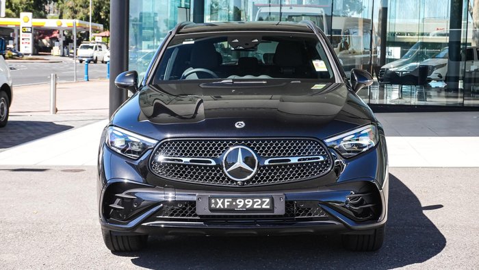 2025 Mercedes-Benz GLC-Class GLC300