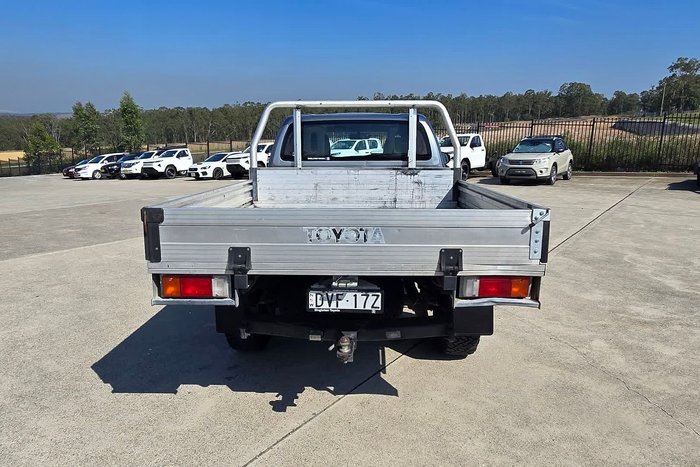 2018 Toyota Hilux SR (4x4)