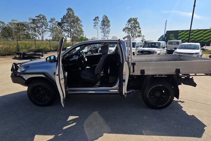 2018 Toyota Hilux SR (4x4)