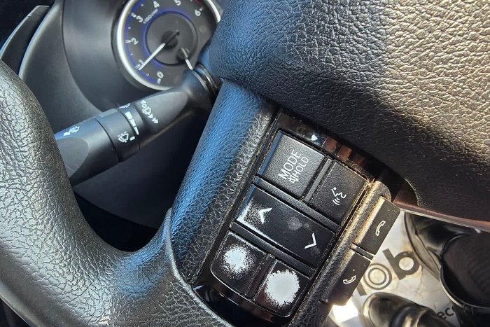 2018 Toyota Hilux SR (4x4)