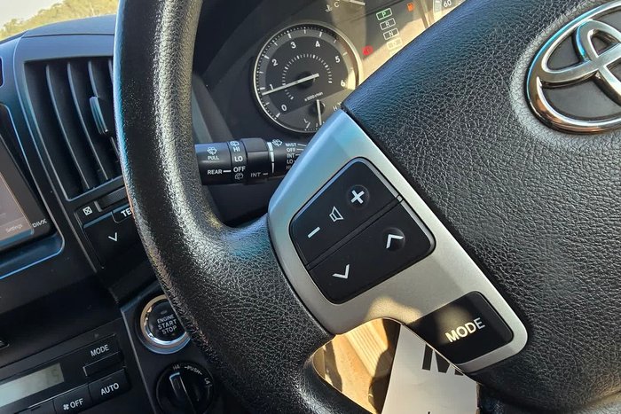 2015 Toyota Landcruiser GXL