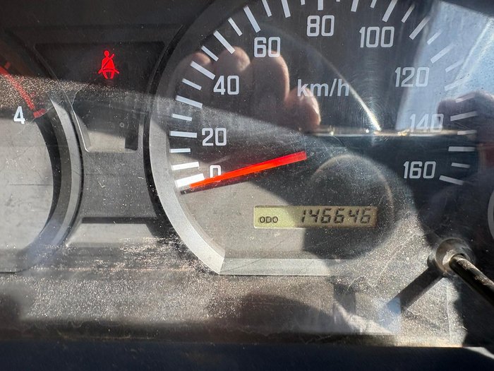 2011 Isuzu Npr 300