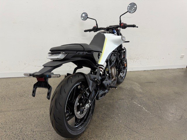 2024 Husqvarna VITPILEN 401 BLACK