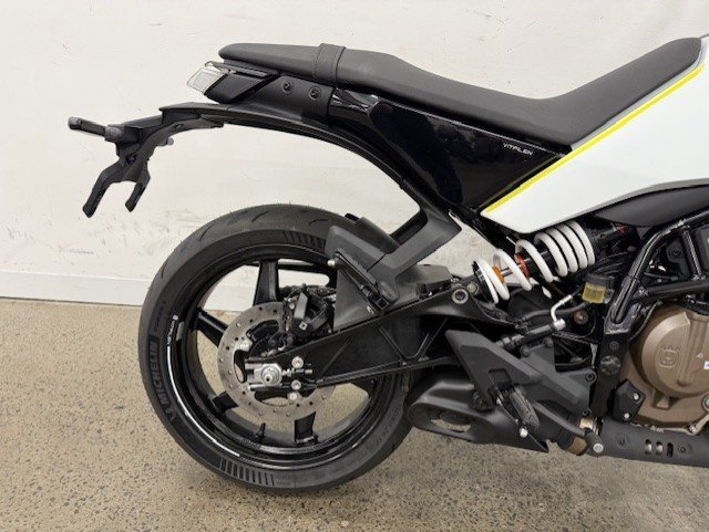 2024 Husqvarna VITPILEN 401 BLACK