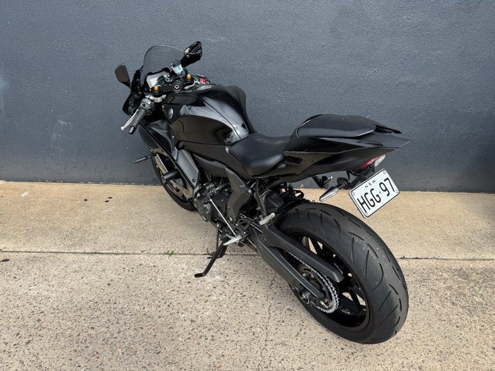 2022 Yamaha YZF-R7LA BLACK