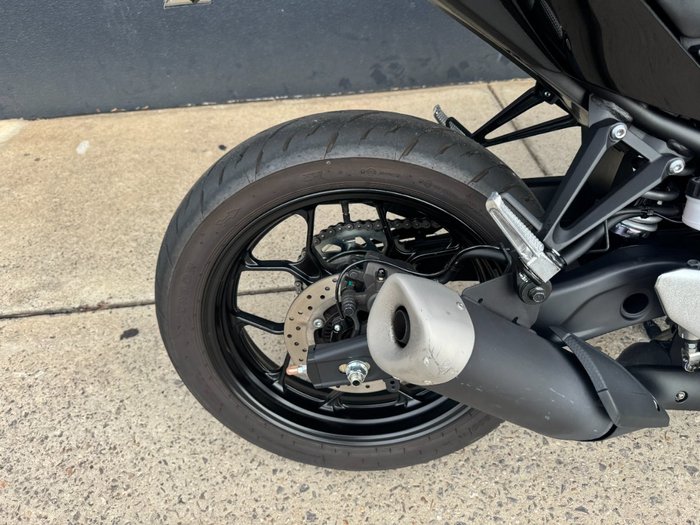 2022 Yamaha YZF-R3 BLACK