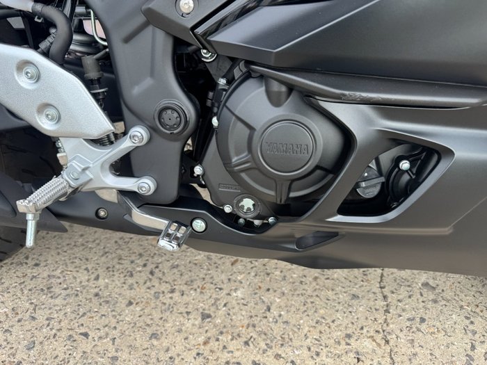 2022 Yamaha YZF-R3 BLACK