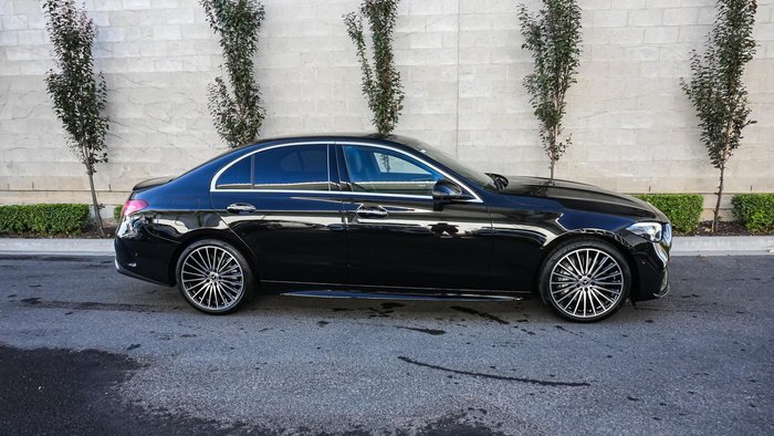 2025 Mercedes-Benz C-Class C300