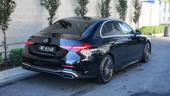 2025 Mercedes-Benz C-Class C300