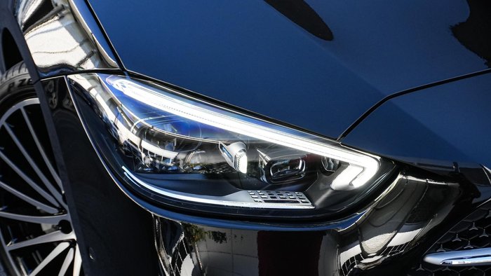 2025 Mercedes-Benz C-Class C300