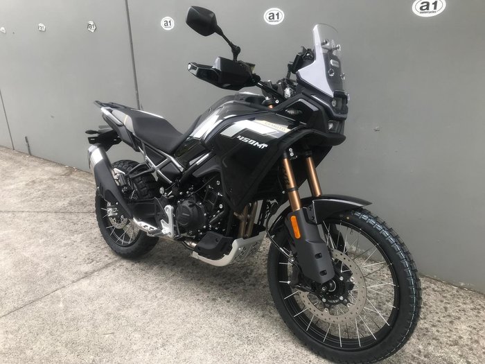 2025 CFMOTO 450MT