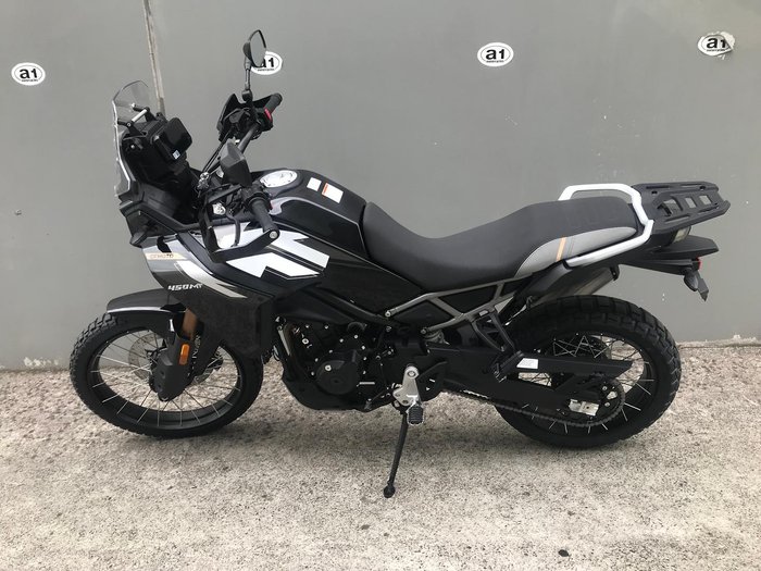 2025 CFMOTO 450MT