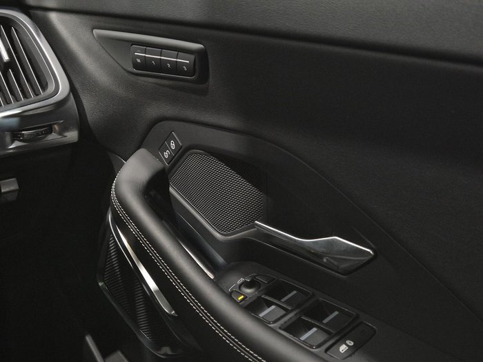 2019 Jaguar E-PACE D180 R-Dynamic SE X540 MY20 AWD Fuji White