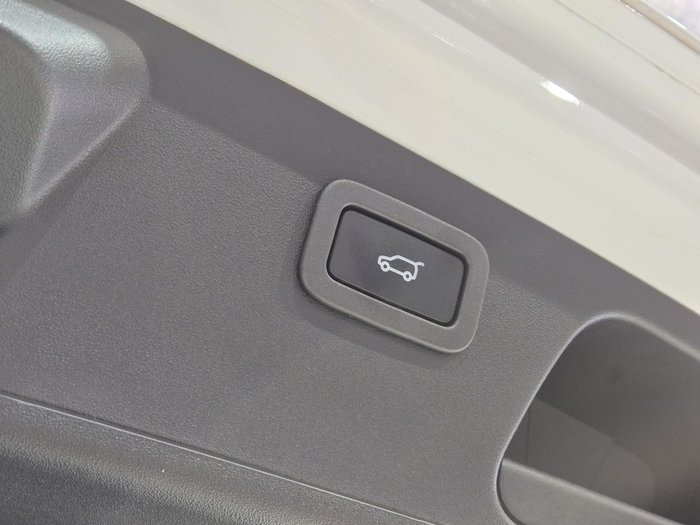 2019 Jaguar E-PACE D180 R-Dynamic SE X540 MY20 AWD Fuji White